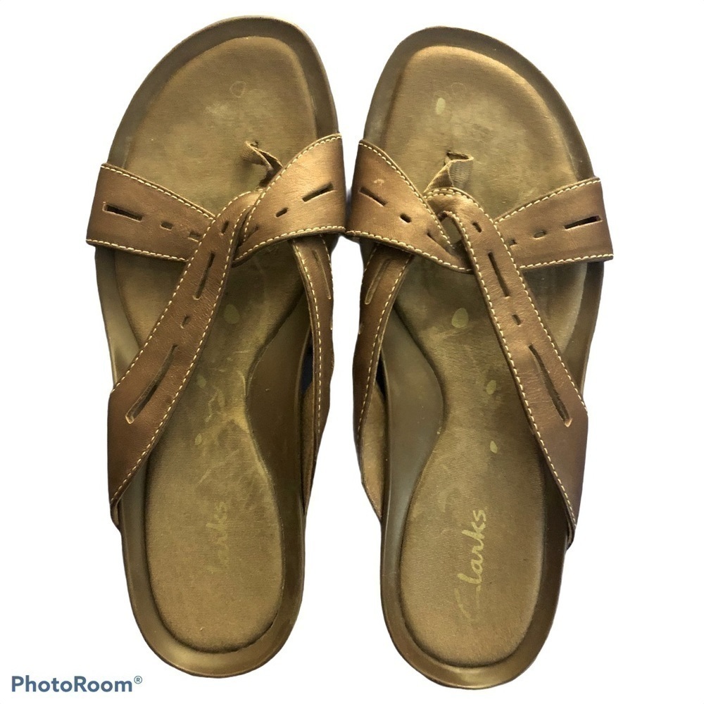 Clarks Comfort Shoe Flip Flop Strappy Sandals